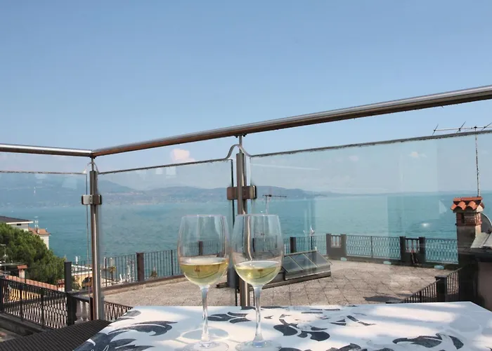 Happy Hotel Atelier Gardone Riviera Centro & Beach