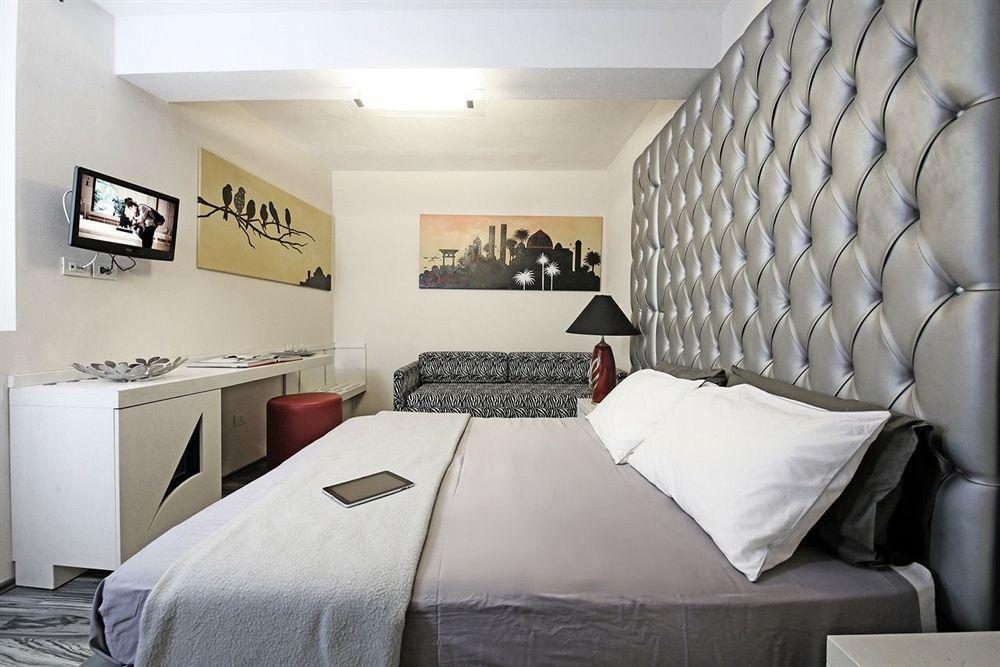 Hotel Happy Atelier Centro & 3*