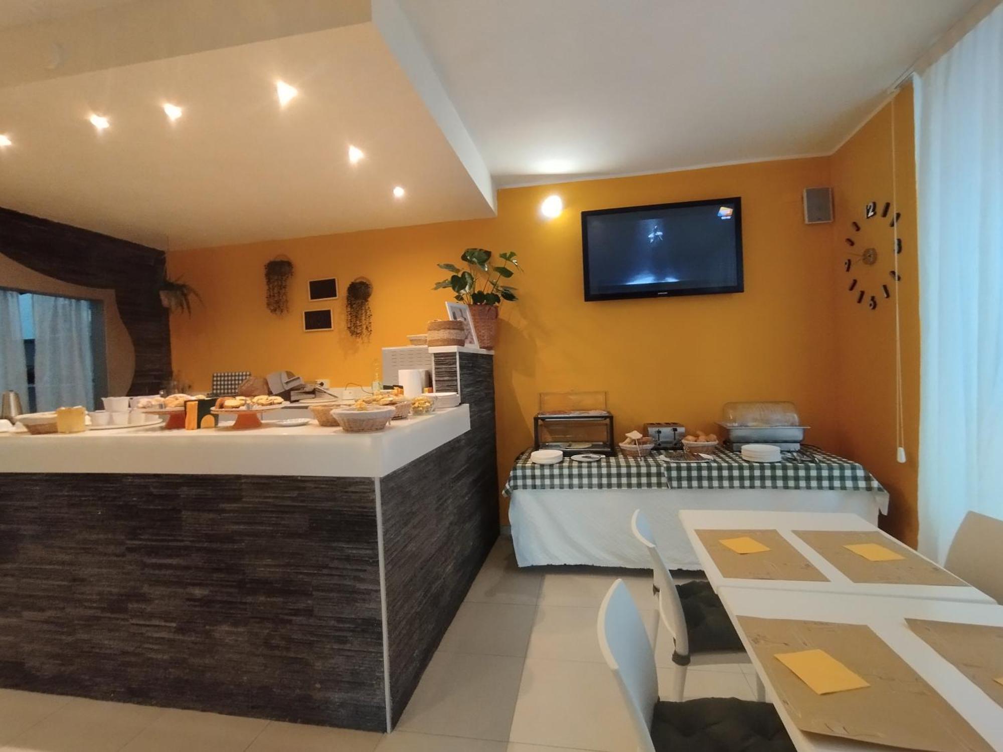 Happy Atelier Centro & Gardone Riviera