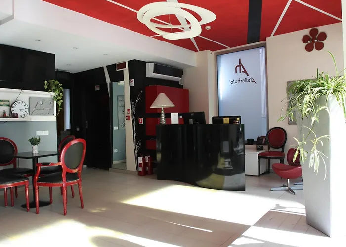 Happy Hotel Atelier Gardone Riviera Centro & Beach